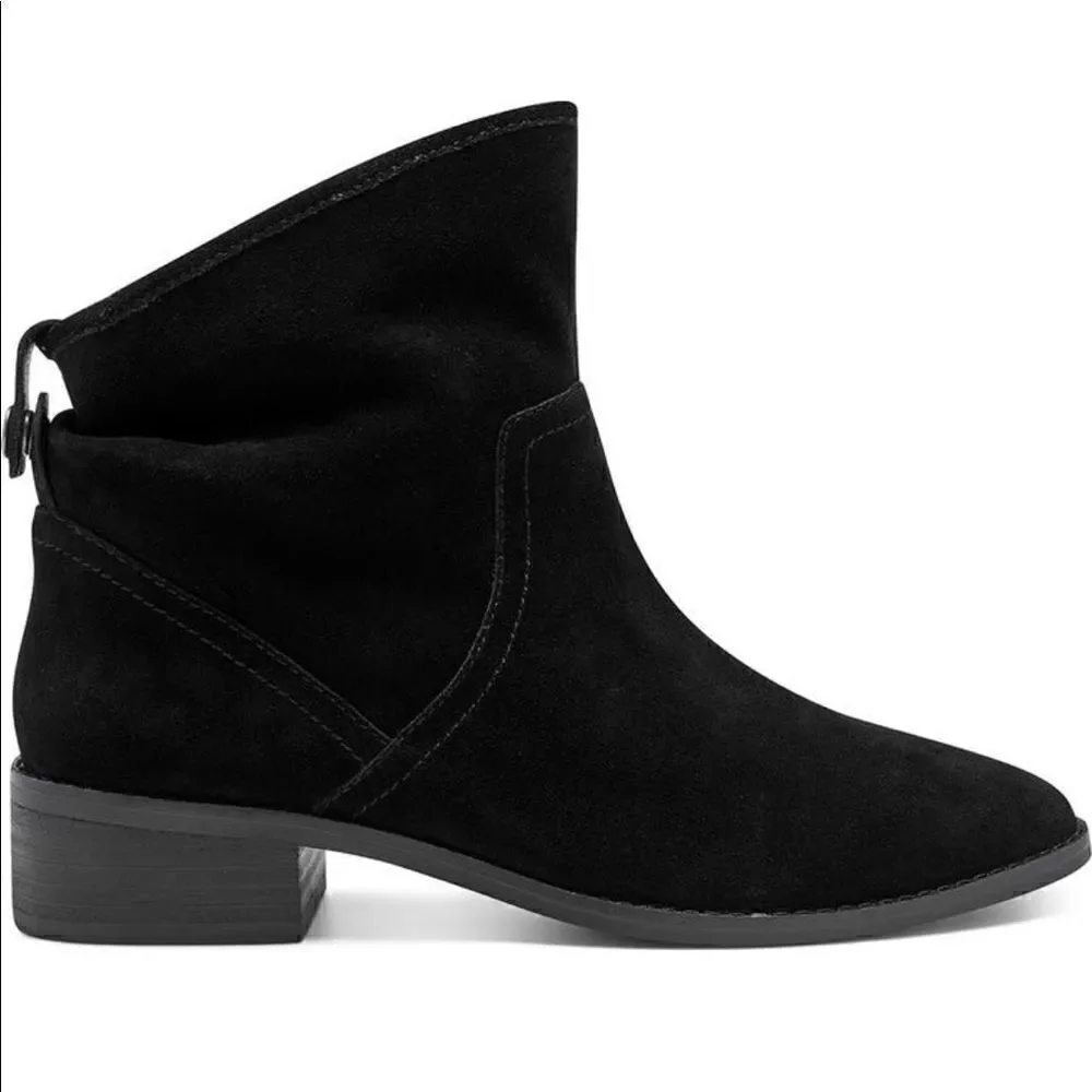 Lucky Brand Women’s Lillian soft suede bootie in black  size 7,5 NIB